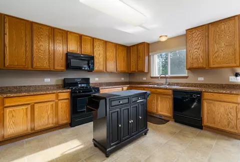 16320 Spring Creek Ln, Plainfield, IL 60586 photo 8