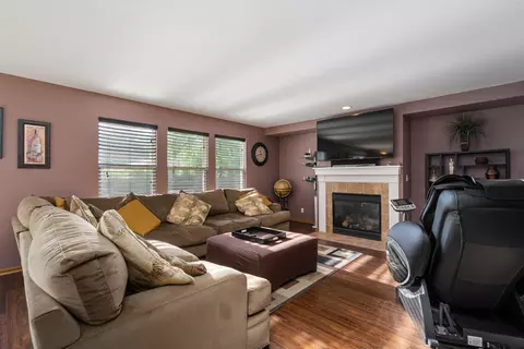 16320 Spring Creek Ln, Plainfield, IL 60586 photo 6