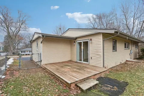 1915 W Oakleaf Dr, Mchenry, IL 60051 photo 23