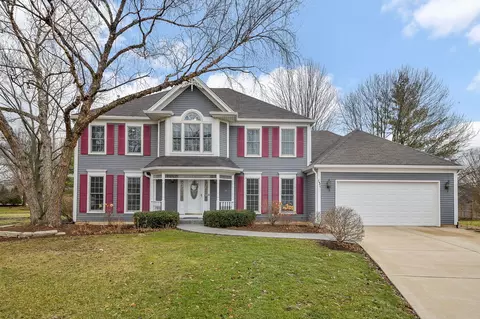 131 Christina Cir, Wheaton, IL 60189