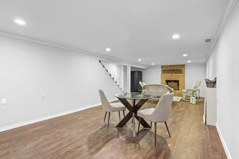 Living - 201 Ellis Ave, Normal, IL 61761 photo 5 of 5