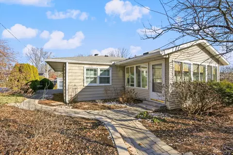 Exterior - 201 Ellis Ave, Normal, IL 61761 photo 5 of 6