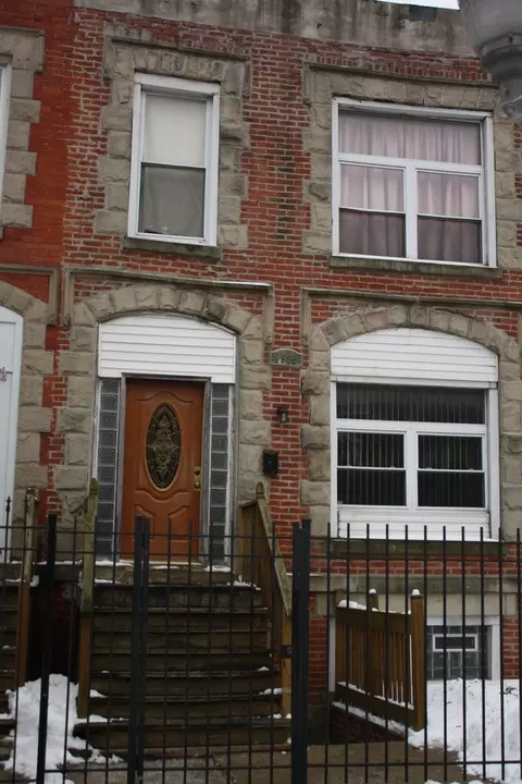 2935 W Wilcox St, Chicago, IL 60612