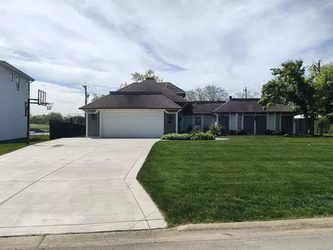 544 W 58th Pl, Hinsdale, IL 60521
