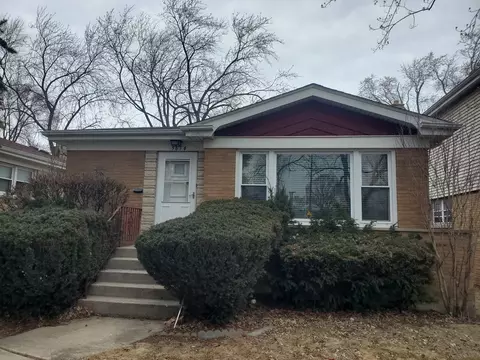 3614 Main St, Skokie, IL 60076