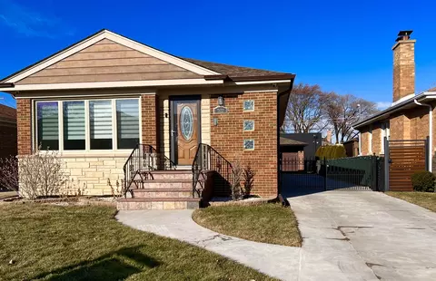 7122 W Agatite Ave, Norridge, IL 60706