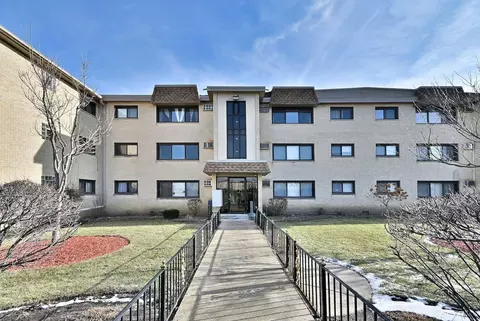 Exterior - 9631 Brandy Ct #3, Des Plaines, IL 60016 photo 2 of 6