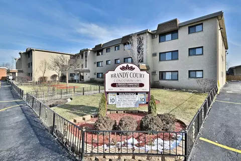 9631 Brandy Ct #3, Des Plaines, IL 60016