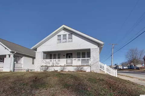 2065 Elm St, Quincy, IL 62301