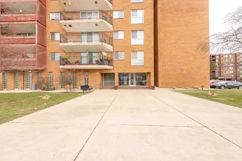 300 Park Ave #749, Calumet City, IL 60409