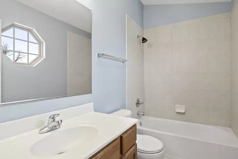 484 Prestwick Ln, Wheeling, IL 60090 photo 23