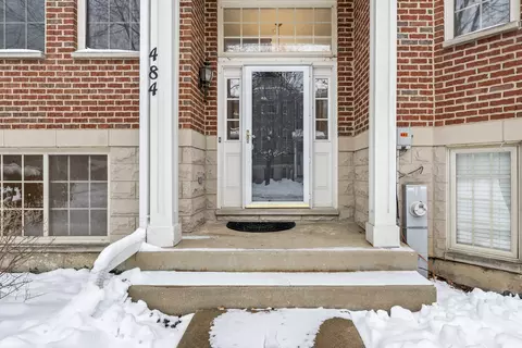 484 Prestwick Ln, Wheeling, IL 60090 photo 2