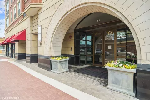 77 S Evergreen Ave #606, Arlington Heights, IL 60005