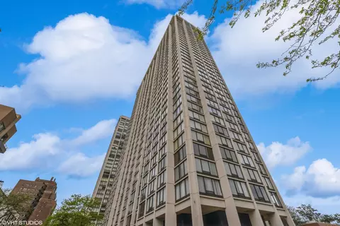 5445 N Sheridan Rd #1815, Chicago, IL 60640