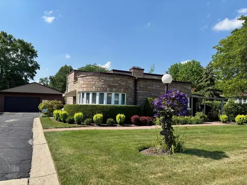 10510 W Fullerton Ave, Melrose Park, IL 60164