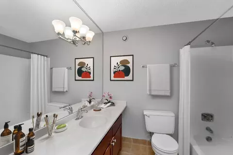 Bath - 30 E Huron St #3005, Chicago, IL 60611 photo 1 of 1