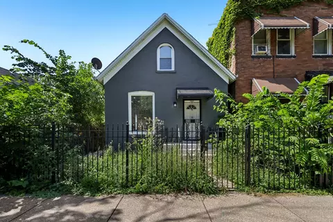 432 N Lawndale Ave, Chicago, IL 60624