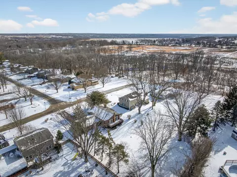 View/Area - 308 Rustic Ln, Algonquin, IL 60102 photo 7 of 7