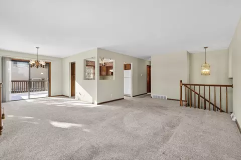 Living - 308 Rustic Ln, Algonquin, IL 60102 photo 3 of 9