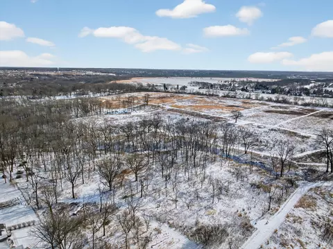 View/Area - 308 Rustic Ln, Algonquin, IL 60102 photo 6 of 7