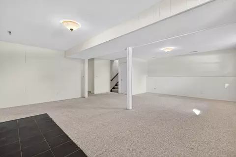 Living - 308 Rustic Ln, Algonquin, IL 60102 photo 9 of 9