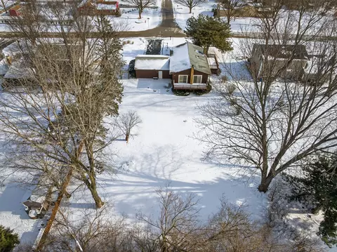 View/Area - 308 Rustic Ln, Algonquin, IL 60102 photo 2 of 7