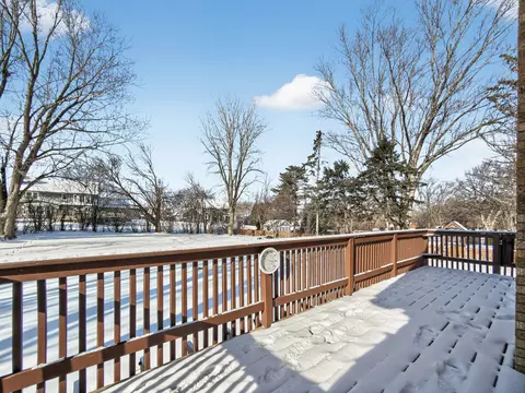 Exterior - 308 Rustic Ln, Algonquin, IL 60102 photo 7 of 8