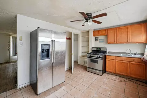 72 E 37th St, Chicago, IL 60653 photo 4