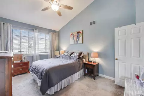 Bedroom - 2487 Stonegate Rd, Algonquin, IL 60102 photo 1 of 7