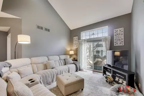 Living - 2487 Stonegate Rd, Algonquin, IL 60102 photo 1 of 2