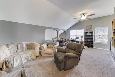 Other - 2487 Stonegate Rd, Algonquin, IL 60102 photo 4 of 10