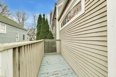 Exterior - 256 Blackhawk Rd, Riverside, IL 60546 photo 6 of 28