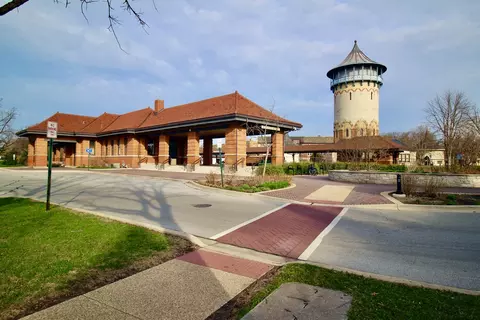 Exterior - 256 Blackhawk Rd, Riverside, IL 60546 photo 28 of 28