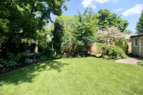 Exterior - 256 Blackhawk Rd, Riverside, IL 60546 photo 18 of 28