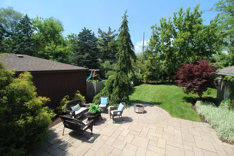 Exterior - 256 Blackhawk Rd, Riverside, IL 60546 photo 8 of 28