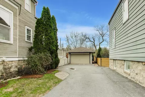 Exterior - 256 Blackhawk Rd, Riverside, IL 60546 photo 25 of 28