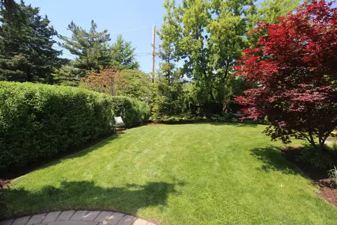 Exterior - 256 Blackhawk Rd, Riverside, IL 60546 photo 24 of 28
