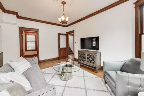 Living - 256 Blackhawk Rd, Riverside, IL 60546 photo 6 of 7