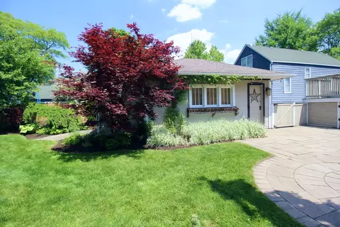 Exterior - 256 Blackhawk Rd, Riverside, IL 60546 photo 14 of 28