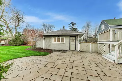Exterior - 256 Blackhawk Rd, Riverside, IL 60546 photo 12 of 28