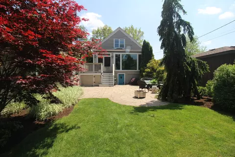 Exterior - 256 Blackhawk Rd, Riverside, IL 60546 photo 10 of 28