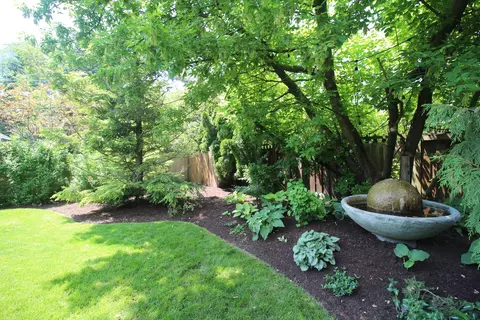 Exterior - 256 Blackhawk Rd, Riverside, IL 60546 photo 20 of 28