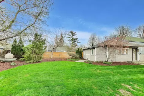 Exterior - 256 Blackhawk Rd, Riverside, IL 60546 photo 17 of 28