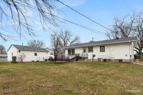 Exterior - Undisclosed, Aurora, IL 60502 photo 4 of 4