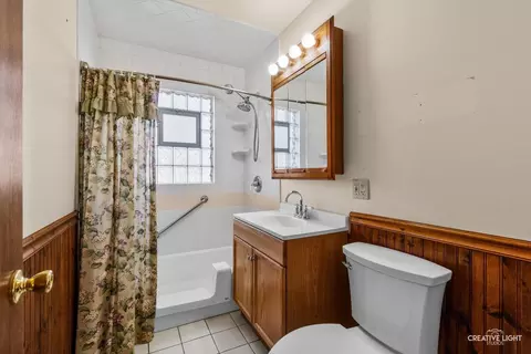 Bath - Undisclosed, Aurora, IL 60502 photo 1 of 1