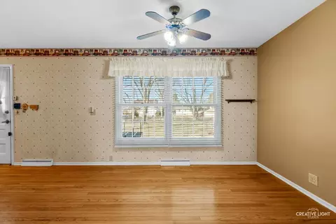 Living - Undisclosed, Aurora, IL 60502 photo 2 of 3