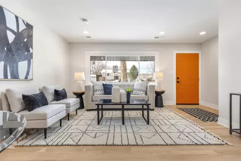 Entry Way - 1485 Jefferson Rd, Hoffman Estates, IL 60169 photo 1 of 1