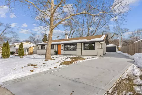 Exterior - 1485 Jefferson Rd, Hoffman Estates, IL 60169 photo 2 of 5