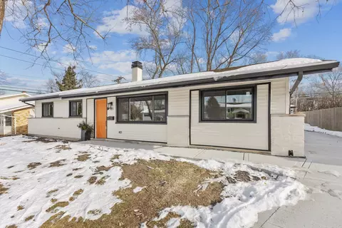 1485 Jefferson Rd, Hoffman Estates, IL 60169