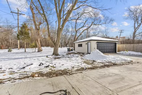 Exterior - 1485 Jefferson Rd, Hoffman Estates, IL 60169 photo 4 of 5